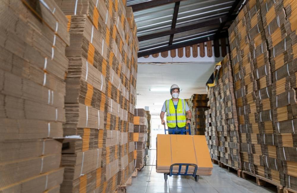 When Should an eCommerce Business Switch to Third Party Logistics